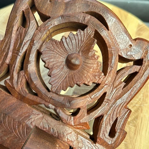 Hand Carved Wooden Folding Book
Rest Stand Holder with Intricate Carvings - Picture 5 of 7
